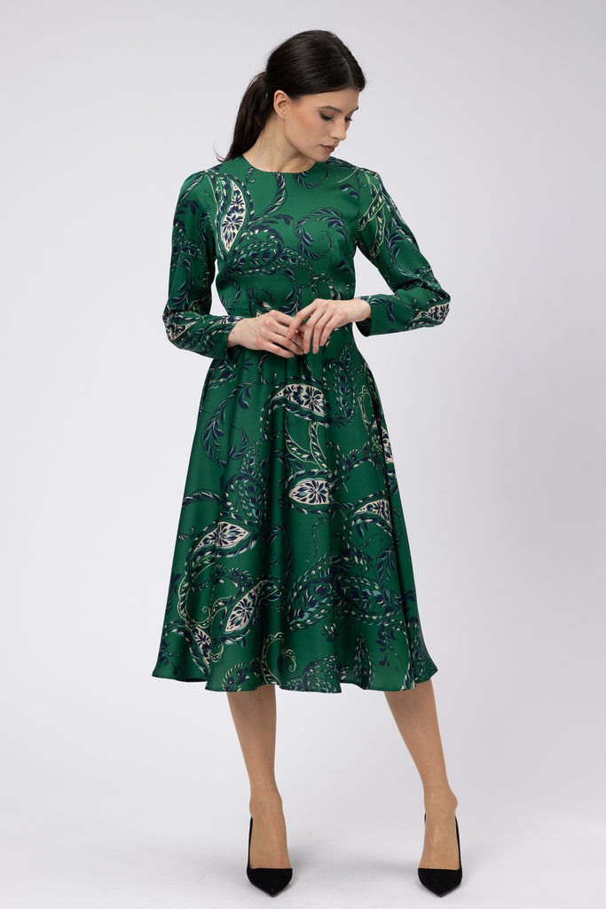 Rochie midi clos cu imprimeu paisley