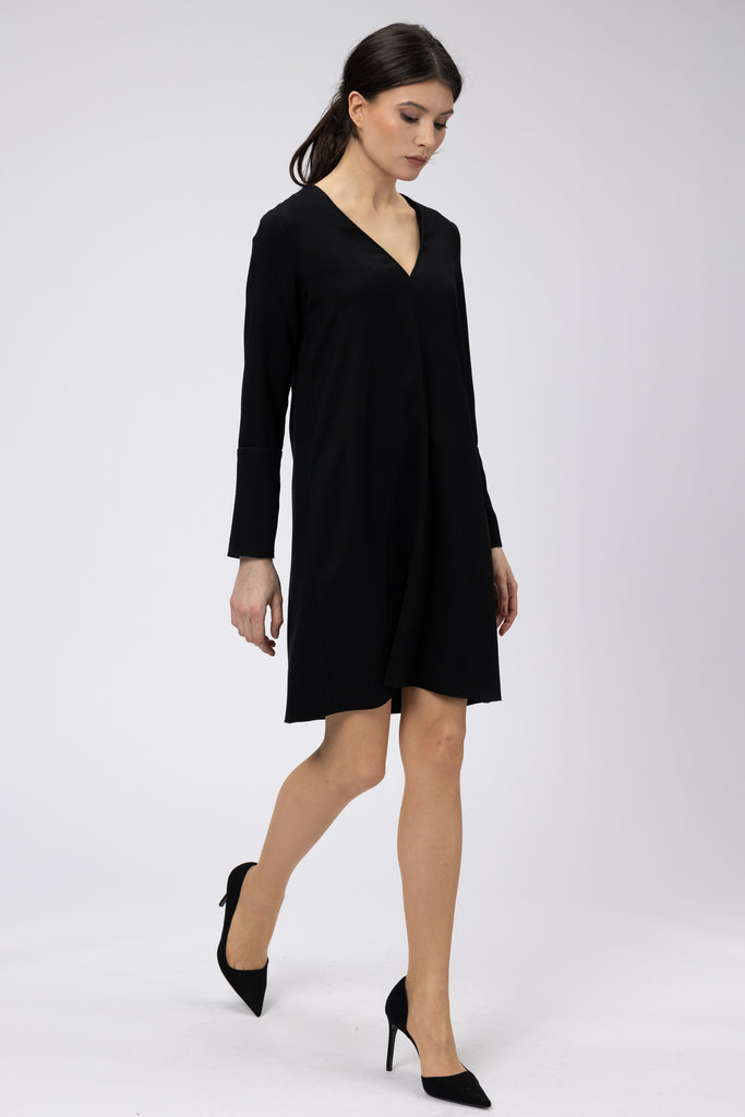 Rochie scurta cu decolteu