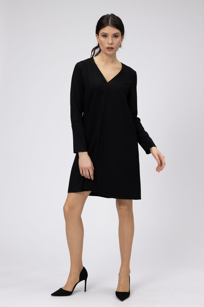 Rochie scurta cu decolteu