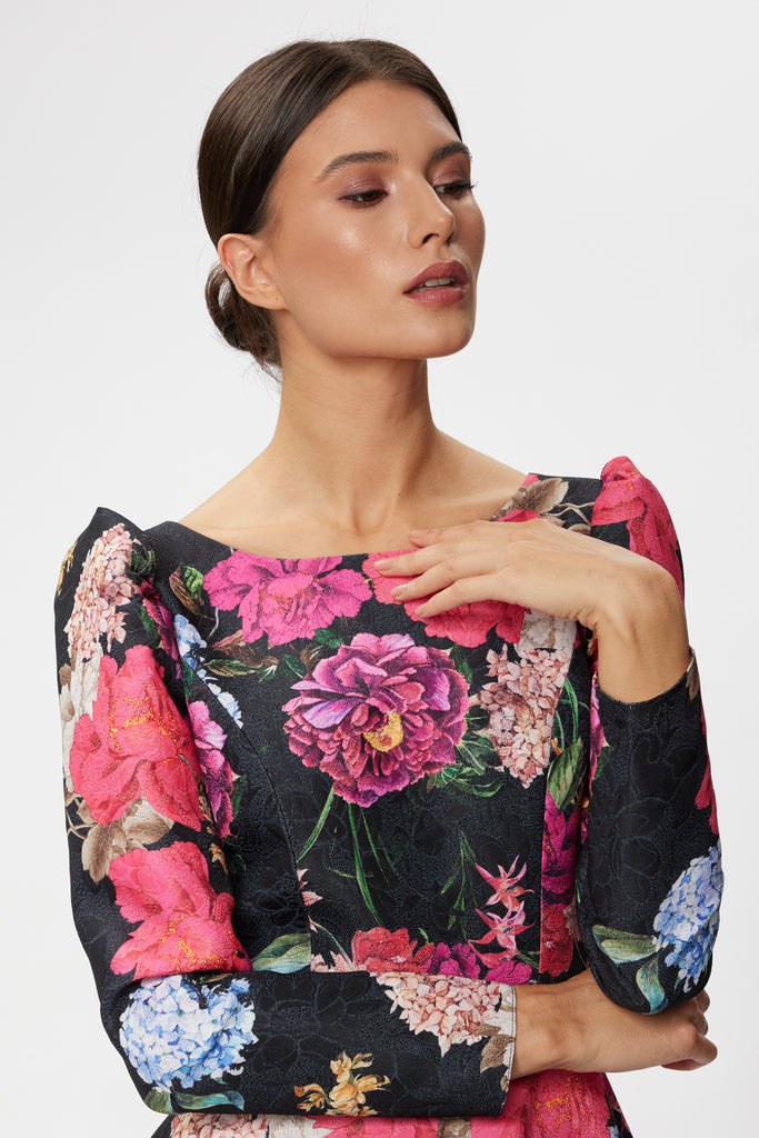 Rochie de seara midi cu maneca lunga din brocard